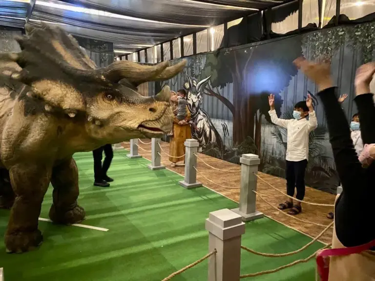 Kenalkan Dinosaurus pada Anak, Yuk ke Grand Metropolitan Bekasi!