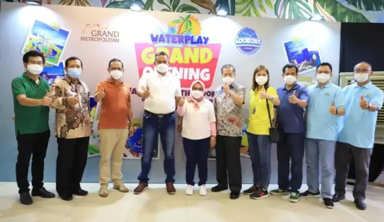Metland Hadirkan Waterplay, Wahana Air Rooftop Pertama di Bekasi