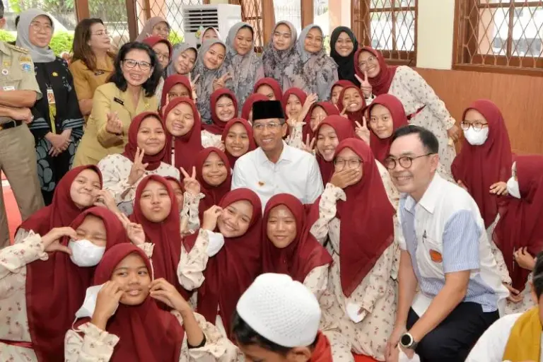 REI DKI Santuni Panti Asuhan Binaan Dinsos DKI Jakarta