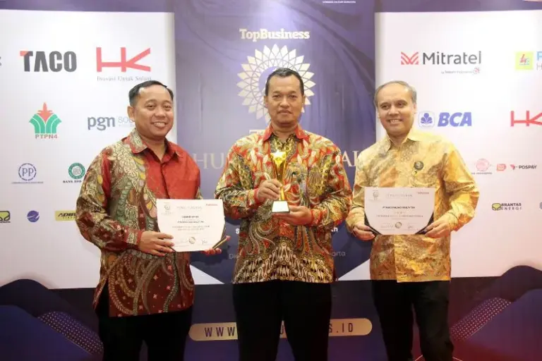 Modernland Realty Raih Penghargaan TOP Human Capital Awards 2023