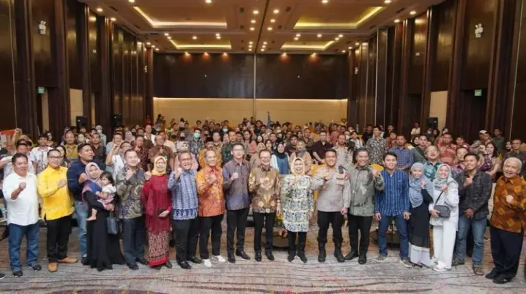 Ratusan Pembeli Lakukan Akad Kredit Massal di Perumahan MGK