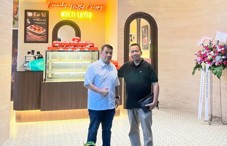 Plaza Convill Apple 3