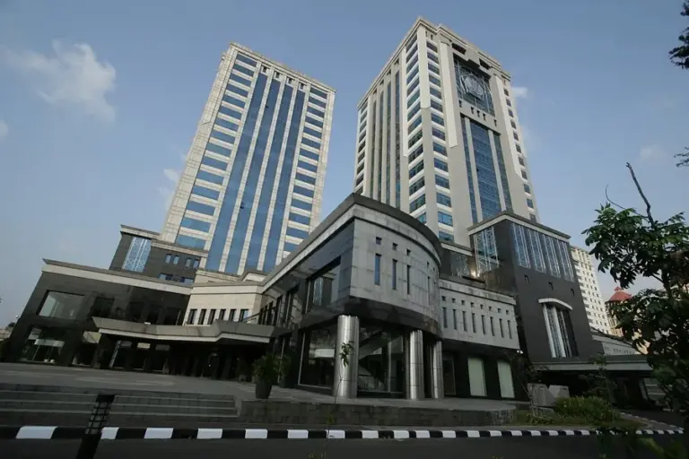 Menkeu: Defisit APBN dan Utang Negara Masih Terkendali menkeu